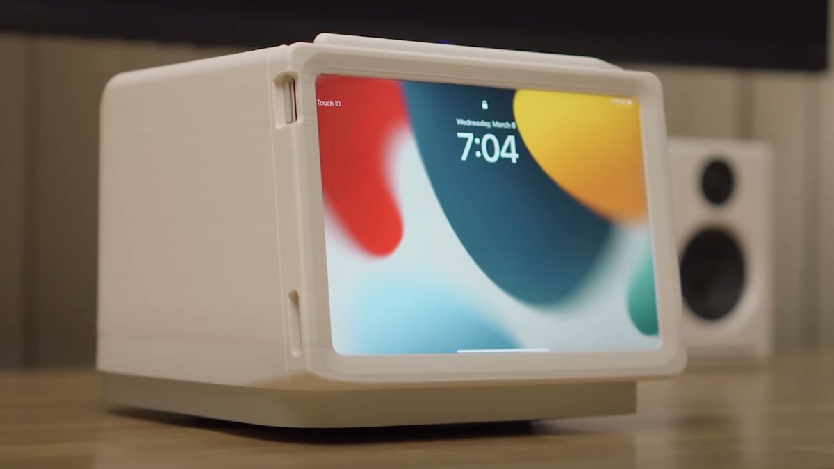 A 3D-printed iPad Mac Studio dock