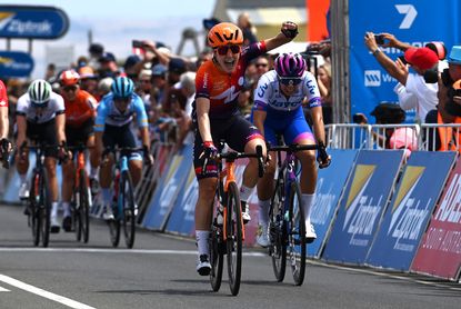 Daria Pikulik wins stage one of the Tour Down Under
