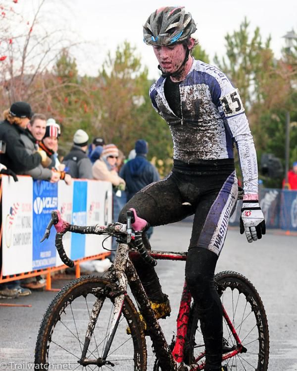 Zach McDonald (University Of Washington-Seattle) wins the men's Division 1 collegiate national championship.
