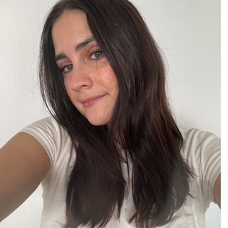 Fashion E-Commerce Editor Julia Marzovilla tests the dpHUE Gloss+ Semi-Permanent Hair Color and Deep Conditioner