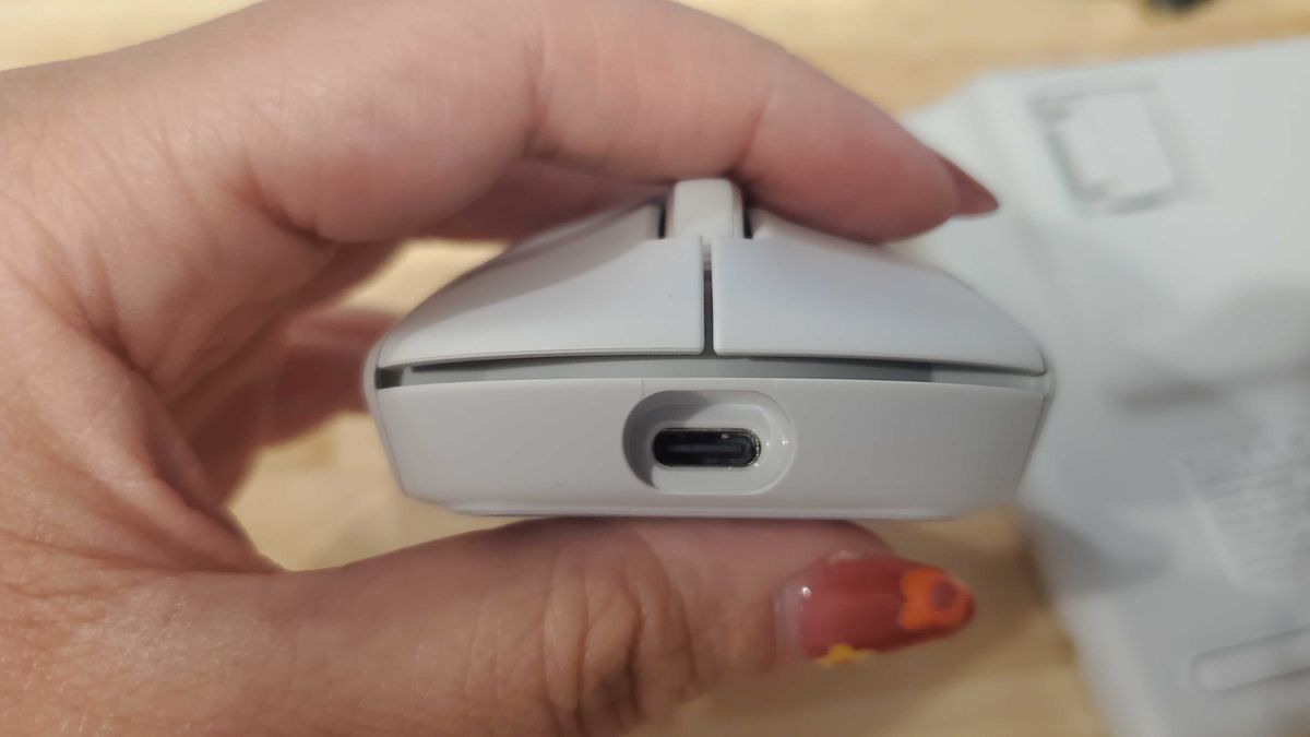 Alienware Pro Wireless gaming mouse