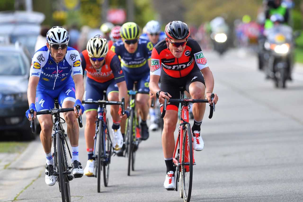Silvan Dillier (BMC) attacks