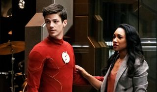 the flash crisis on infinite earths barry allen iris west the cw
