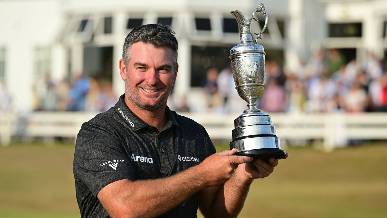 Ryan Fox with the Claret Jug