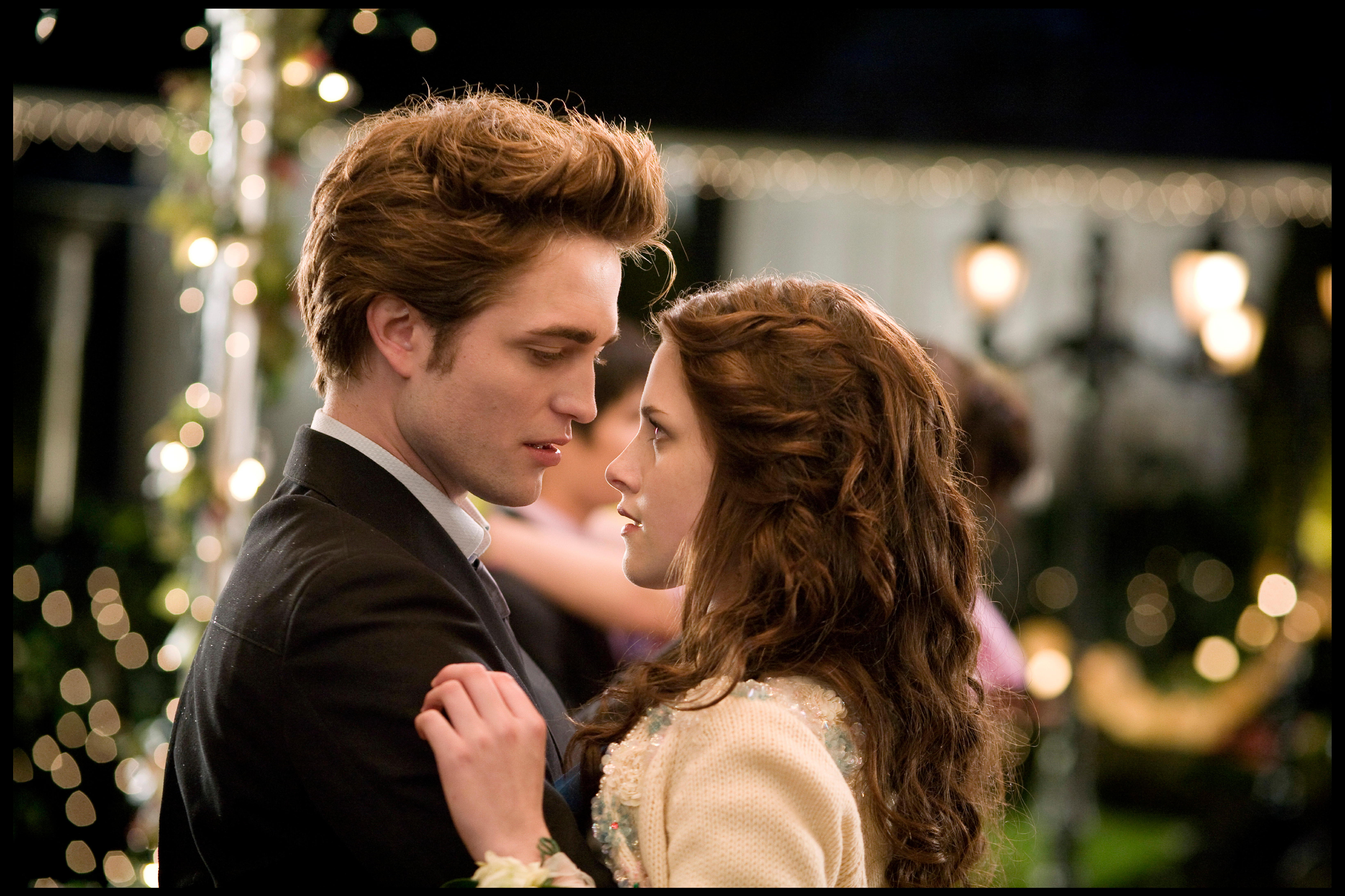 Bella and Edward dancing together in Twilight