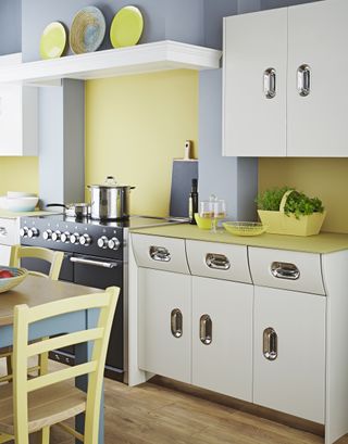 Retro kitchens: 11 funky ideas to inspire your design | Real Homes