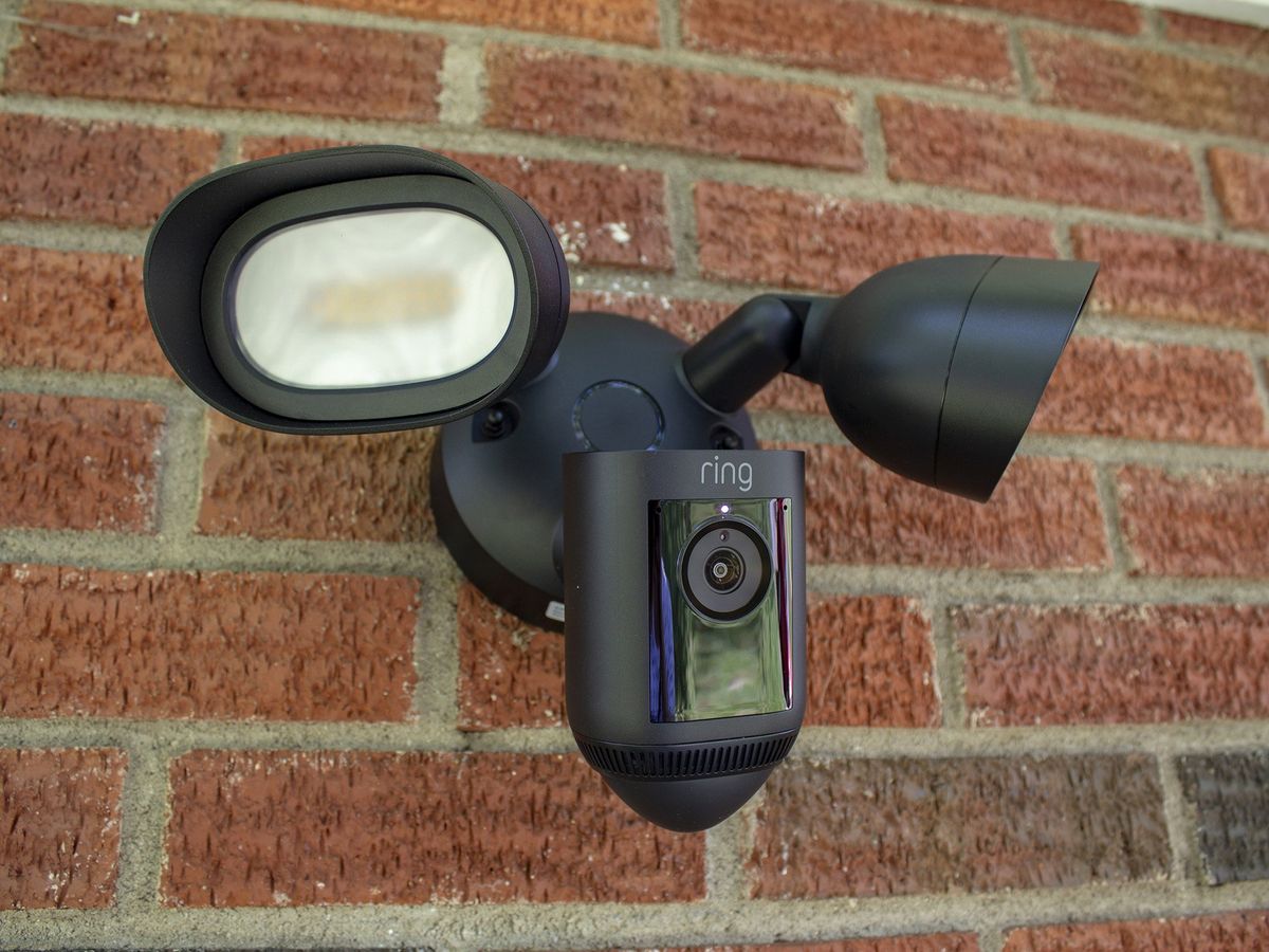 Floodlight Cam Wired Pro, Outdoor Security Camera with Lights