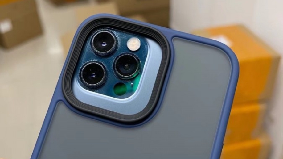 iPhone 13 Pro looks to have a much bigger camera than the iPhone 12 Pro