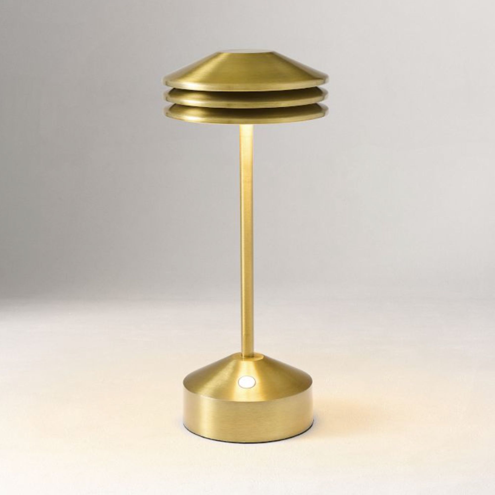 Bronze wireless table lamp