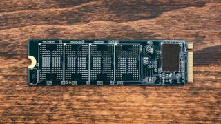Enmotus FuzeDrive P200 M.2 NVMe SSD