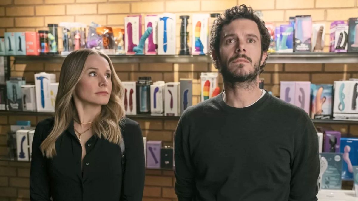 (L-R) Kristen Bell as Joanne and Adam Brody as Noah Roklov in &quot;Nobody Wants This&quot;