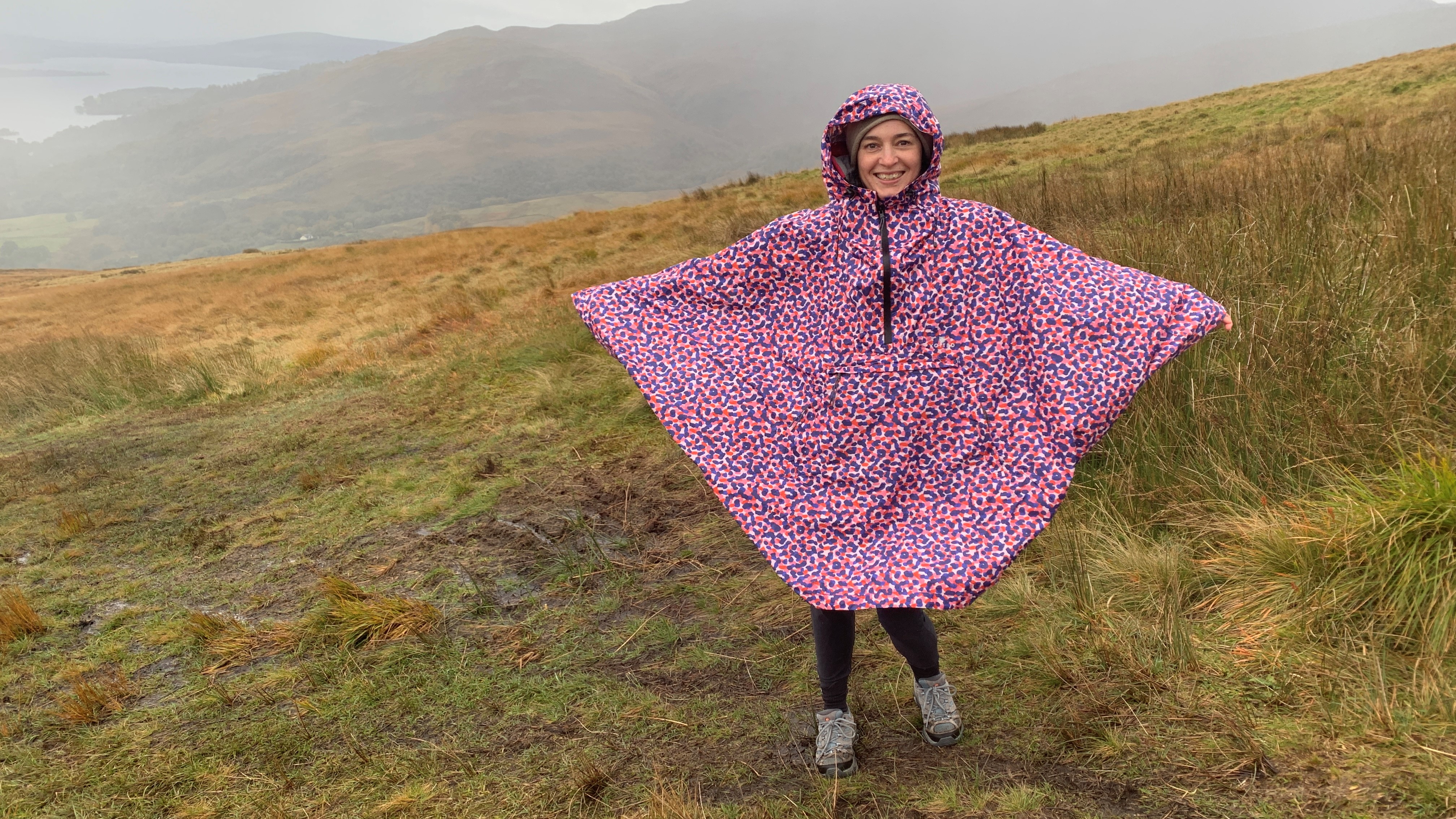 Voited Packable Rain Poncho review: weighty but watertight