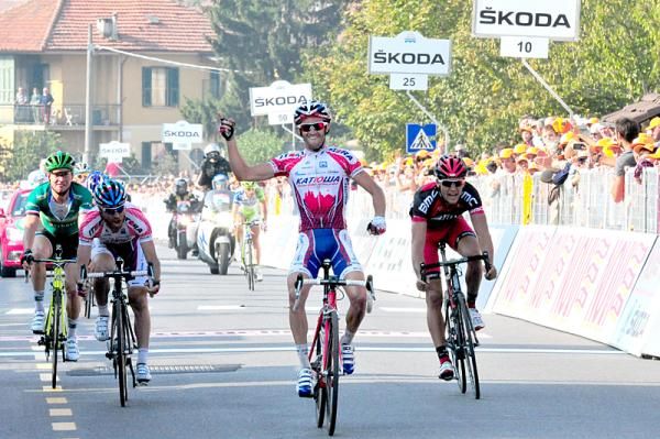 Daniel Moreno (Katusha) celebrates his win