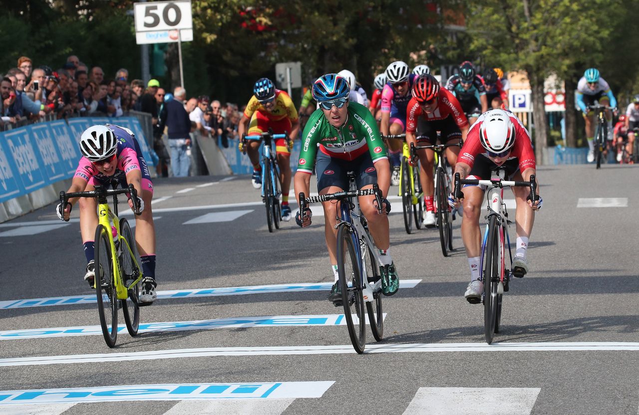 The sprint finish at the 2019 GP Bruno Beghelli Donne