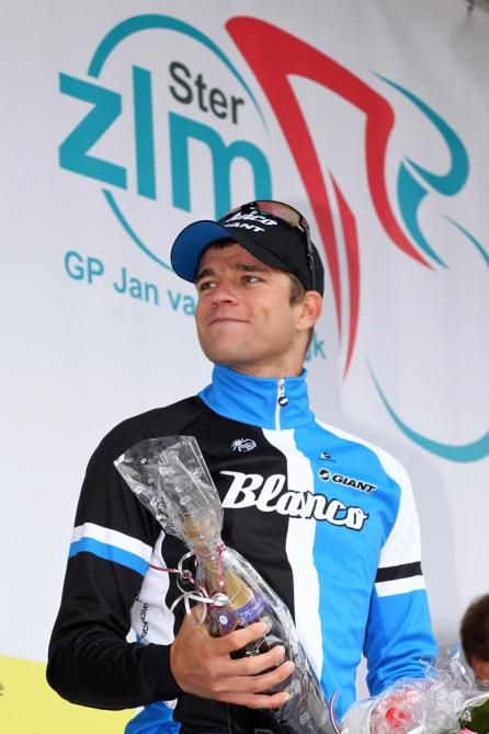 Stage 2 winner Theo Bos (Blanco) on the podium