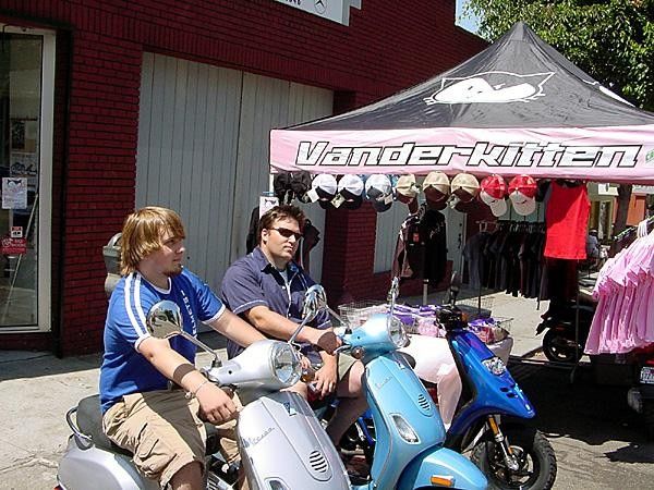 Vanderkitten tent