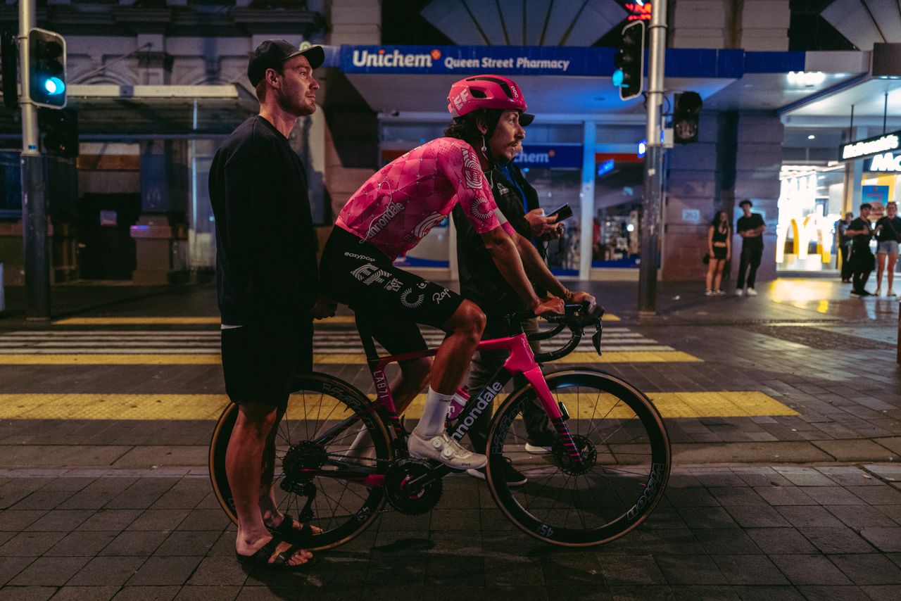 Lachlan Morton prepares to set off in Auckland