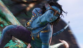 Avatar Neytiri flying on the back of a dragon