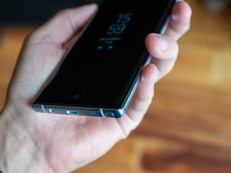 Galaxy Note 9 in cloud silver