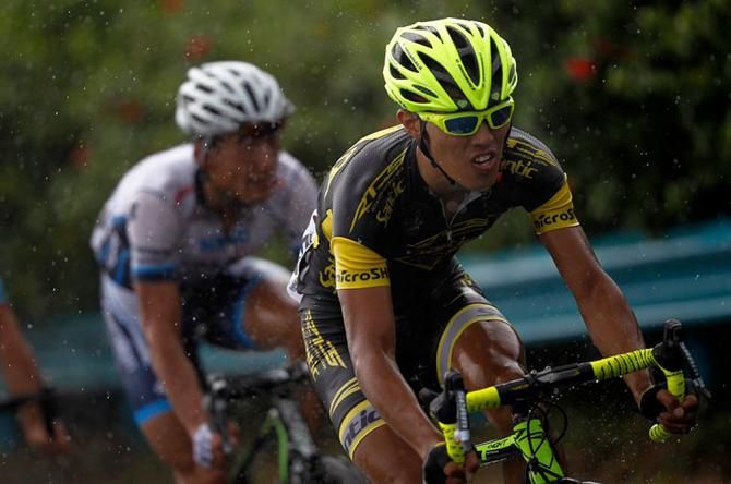 Riders faced wet conditions during stage 2