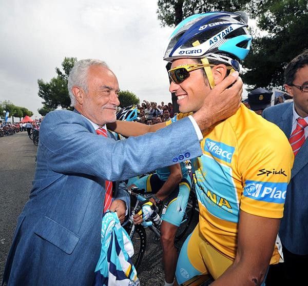Race Director Victor Cordero and Alberto Contador (Astana) at the end of the Vuelta.