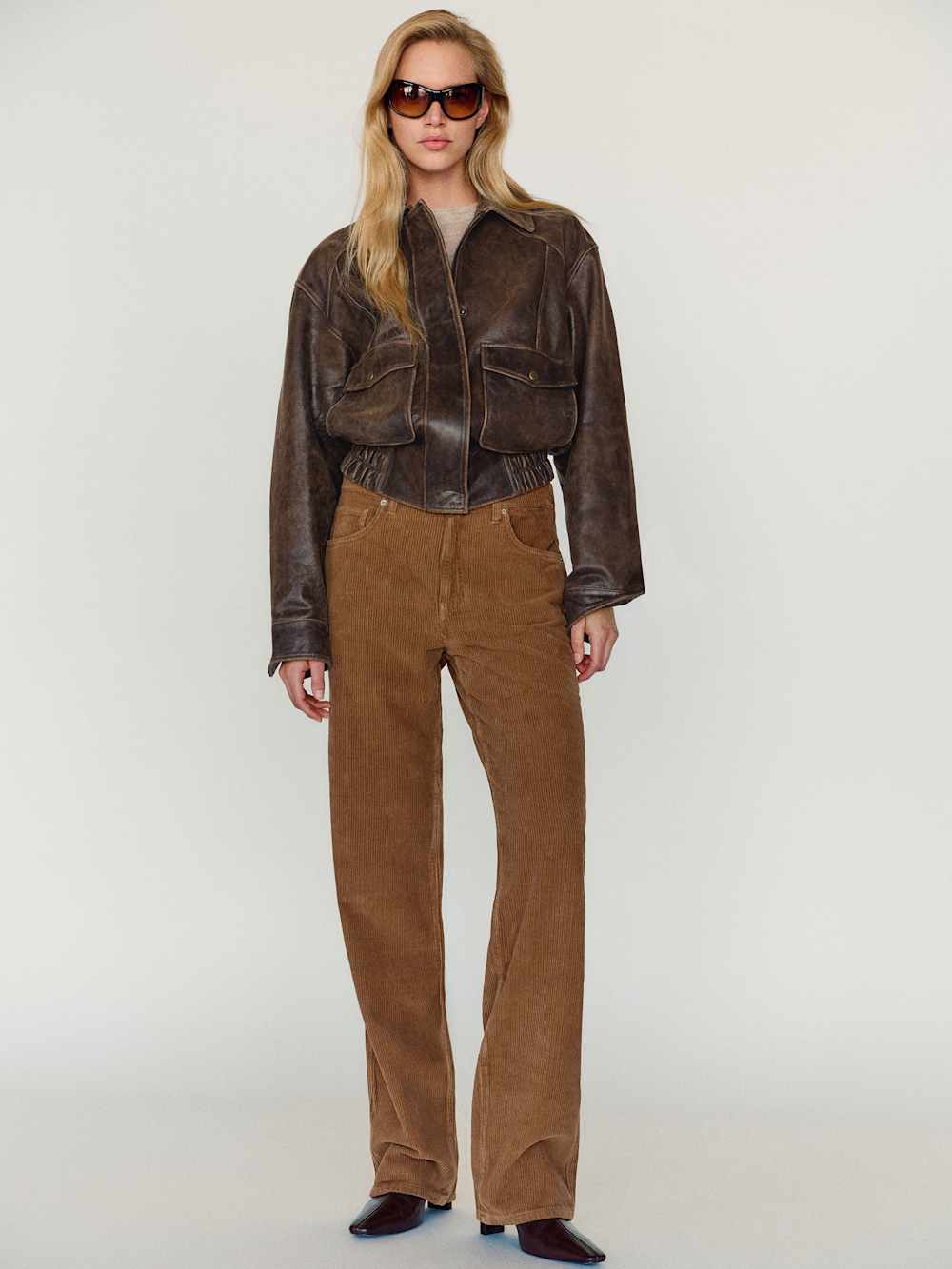 Val 90s Mid Rise Straight Jeans