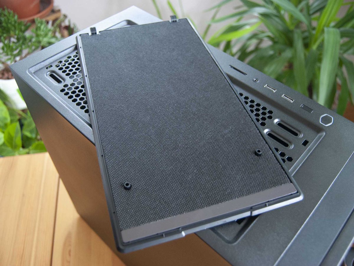 Cooler Master Silencio S400 Review