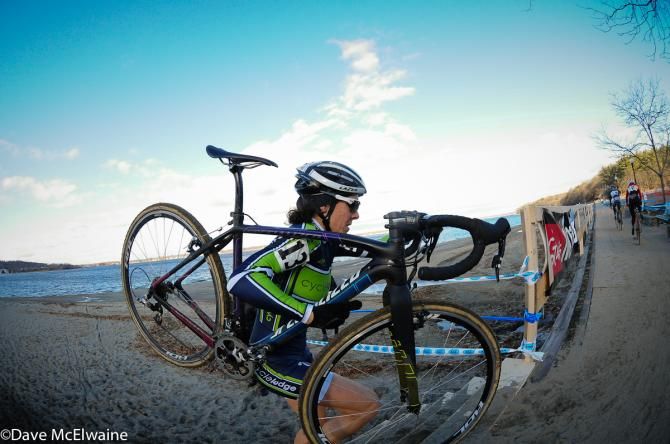 Lori Cooke (Cycle Lodge) leaving the beach mid-race