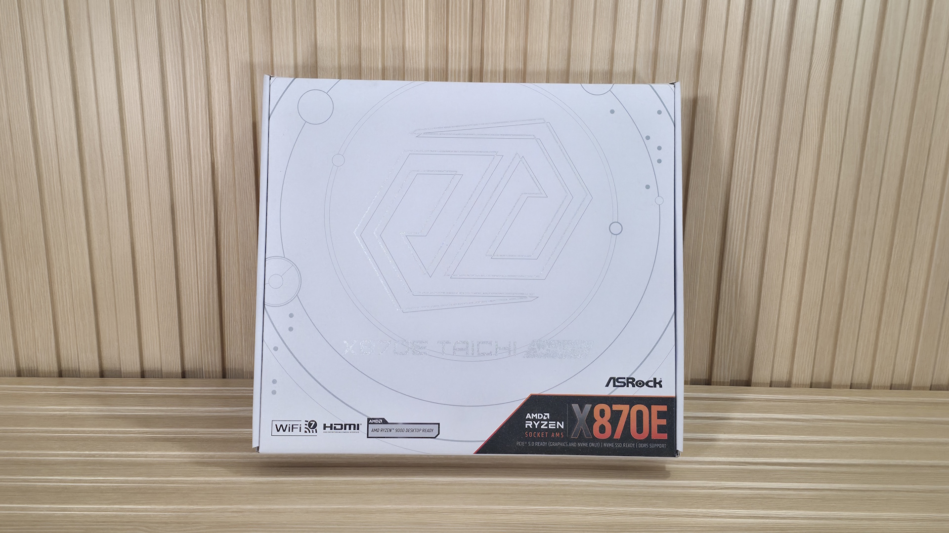 ASRock X870E Taichi White - Board images