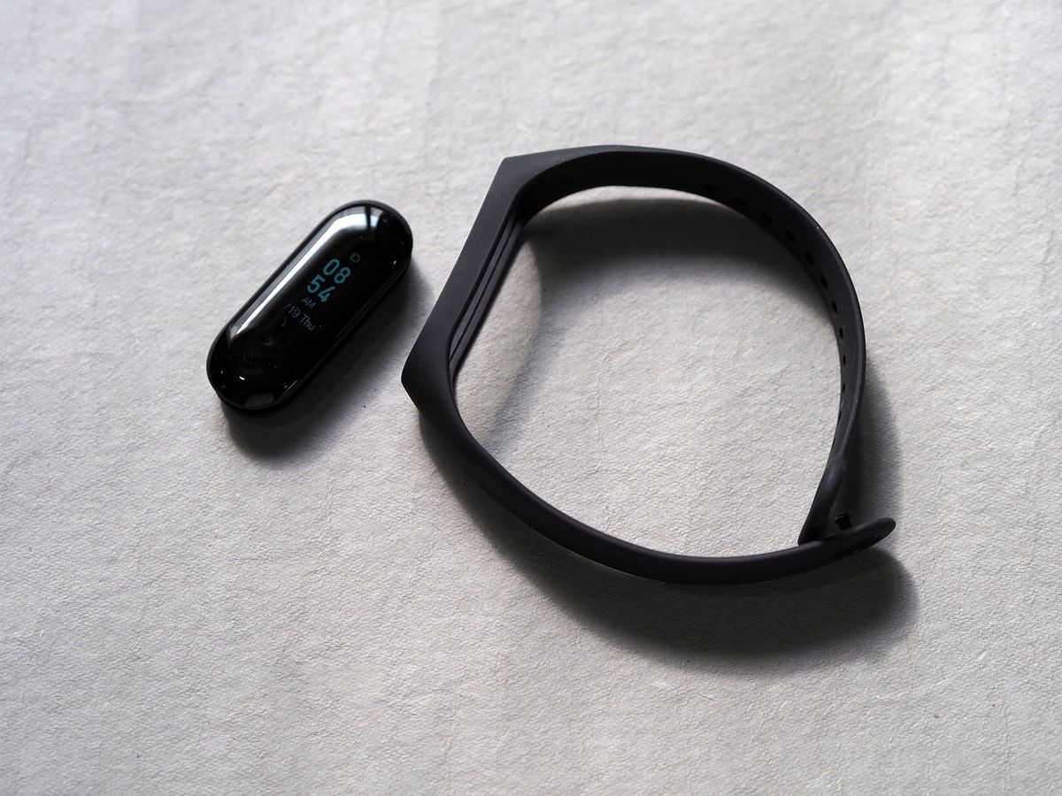 Xiaomi Mi Band 3 review: The best fitness tracker for under $100 ...