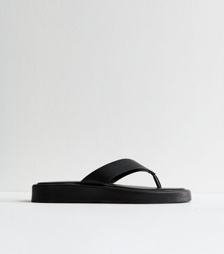 New Look, Black Leather-Look Chunky Toe-Post Sandals