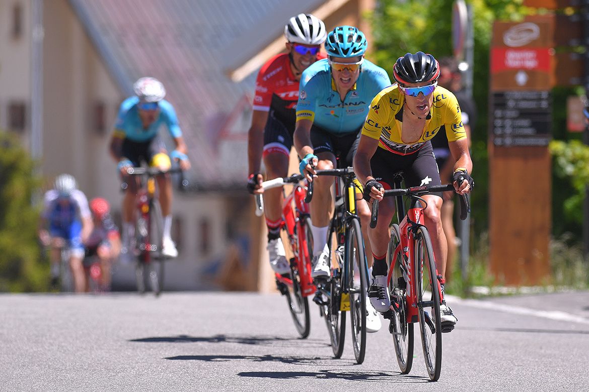 Richie Porte (BMC) accelerates and only Jakob Fuglsang and Alberto Contador can follow.