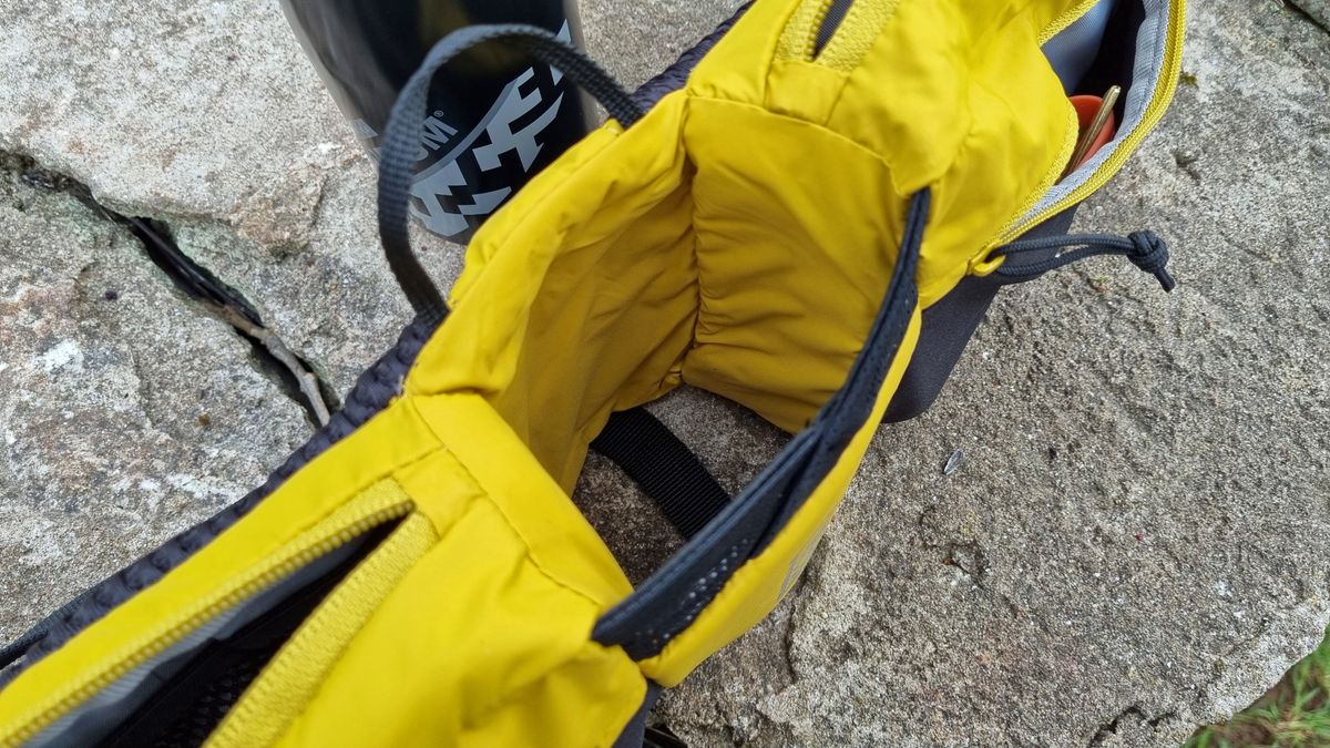 Camelbak Podium Flow 4 belt
