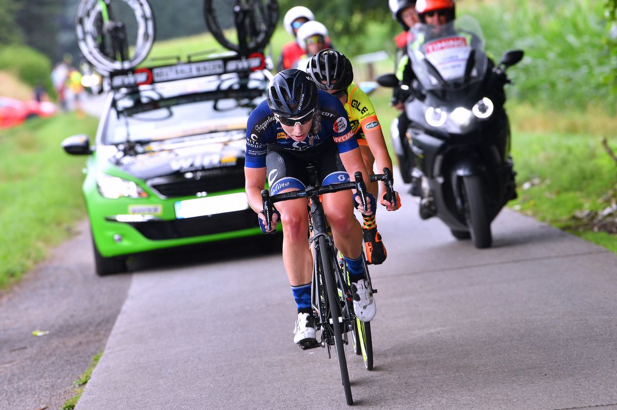 Nina Kessler (Hitec Products) on the attack