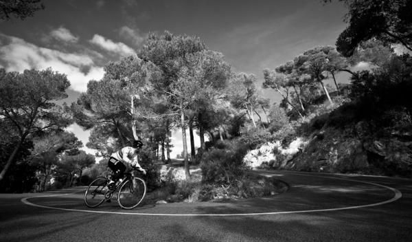 Mark Cavendish (Team Sky) sweeps round a hairpin bend