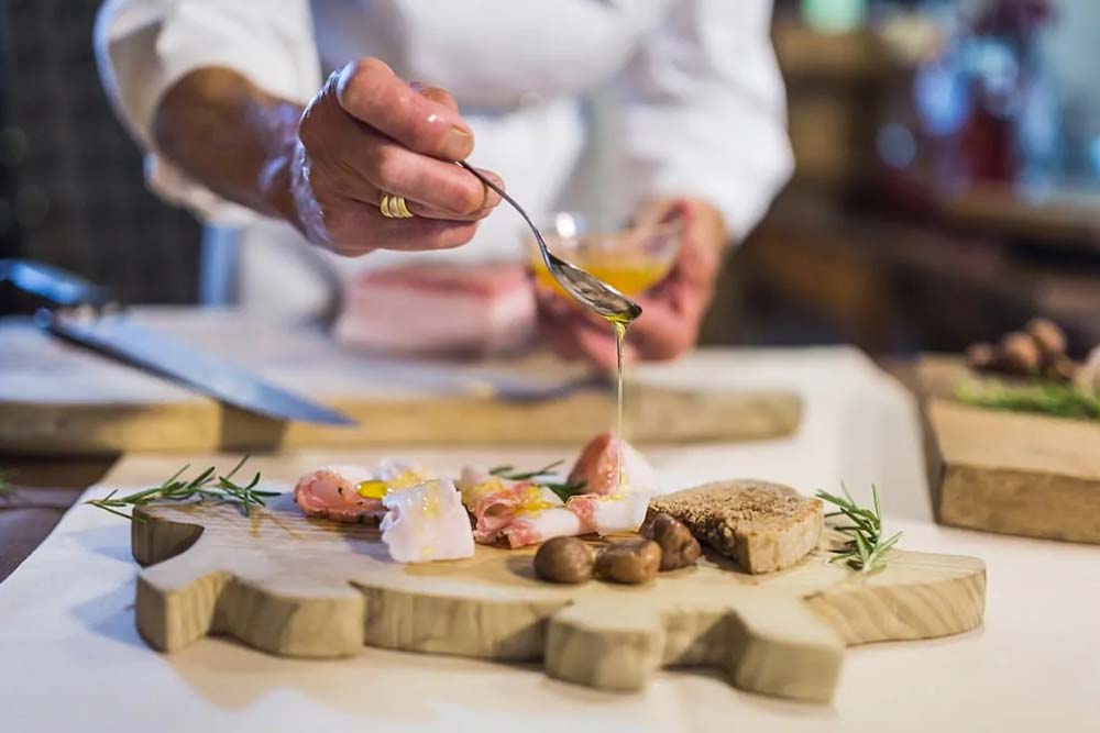 lardo_di_arnad at La Kiuva restaurant in Valle d'Aosta