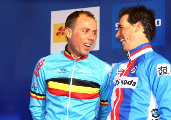 Sven Nys (Belgium) chats with Zdenek Stybar (Czech Republic) on the podium