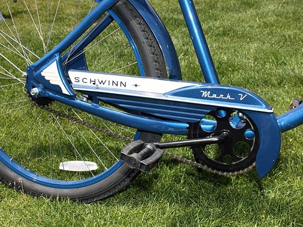 Colour-matched chain guards, rims and fenders enhance the look.