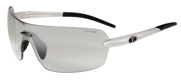 Riders seeking a shield-type single-lens model from Tifosi can opt for the Vogel.