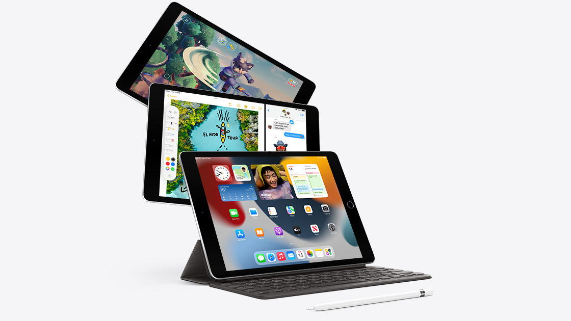 لقطة منتج Apple iPad مقاس 10.2 بوصة
