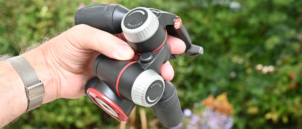 Manfrotto X-PRO 3-way head review: tilt, pan and swivel in fine