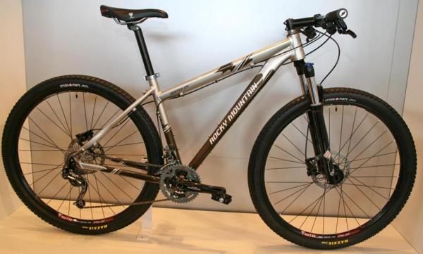 Rocky Mountain Vertex 29 big wheeler.