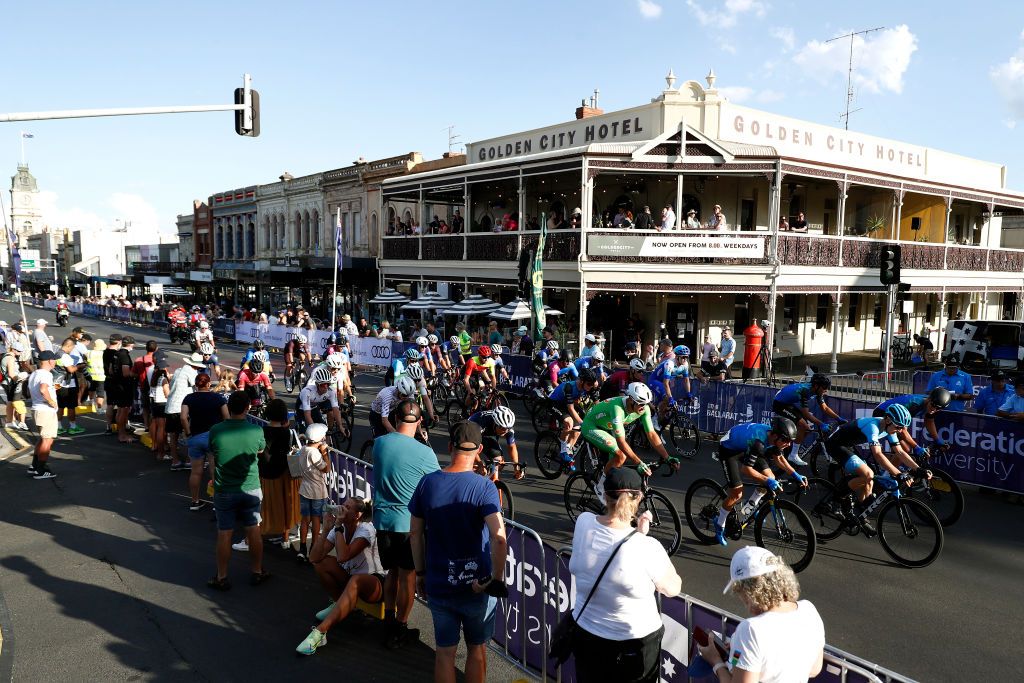 The men's criterium was raced in the evening light