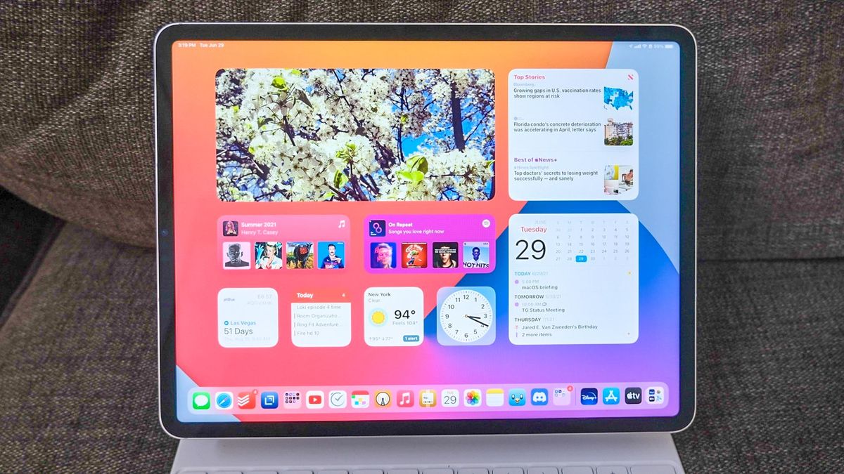 Обои ipados 15