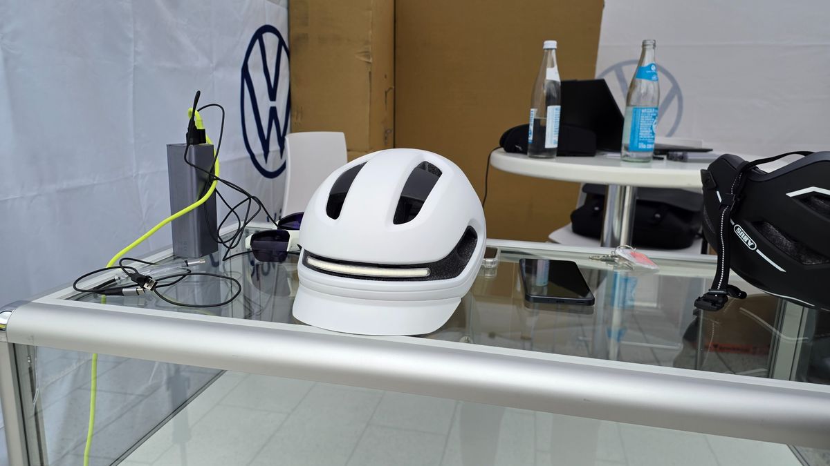 The Volkswagen e-bike helmet at IFA 2026
