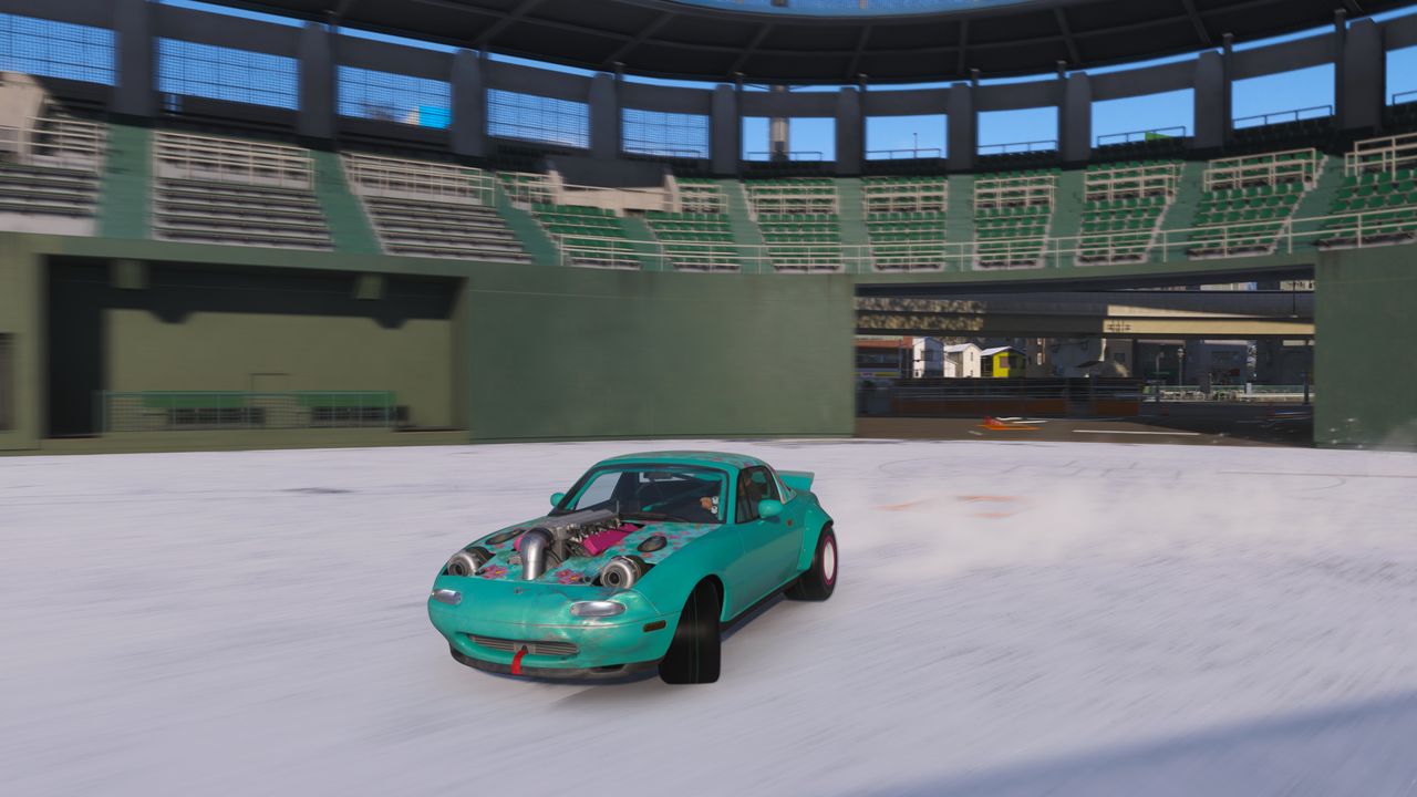 Forza Horizon 6 Pitcher Perfect: A teal Mazda MX5 inside Edogawa Baseball Stadiuum during winter.