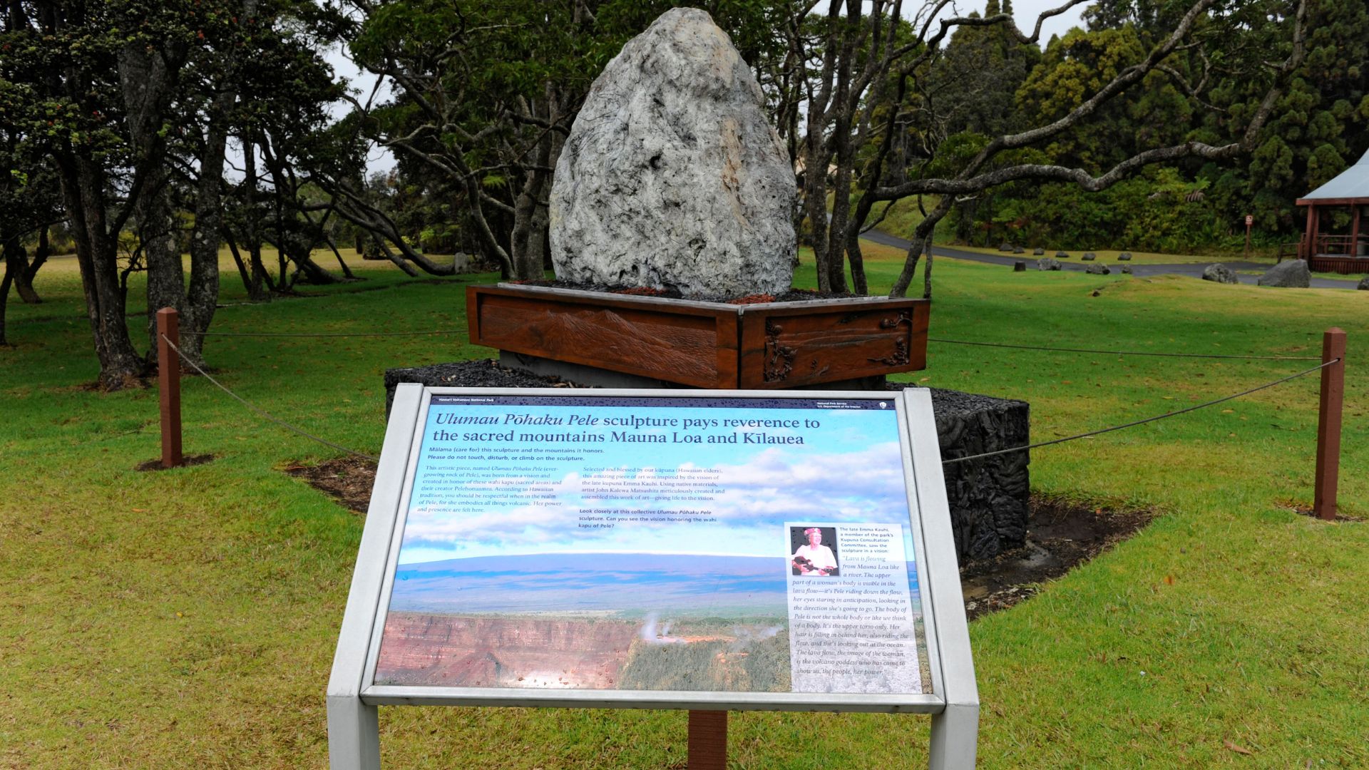 A statue of Pele in Hawaii