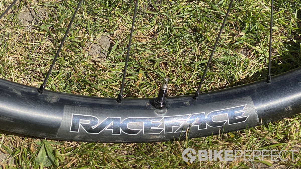 Race Face Next R31 wheelset
