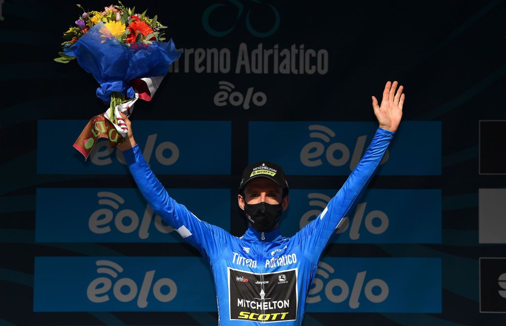SARNANO ITALY SEPTEMBER 11 Podium Simon Yates of The United Kingdom and Team MitcheltonScott Blue Leader Jersey Celebration during the 55th TirrenoAdriatico 2020 Stage 5 a 202km stage from Norcia to SarnanoSassotetto 1335m TirrenAdriatico on September 11 2020 in Sarnano Italy Photo by Justin SetterfieldGetty Images