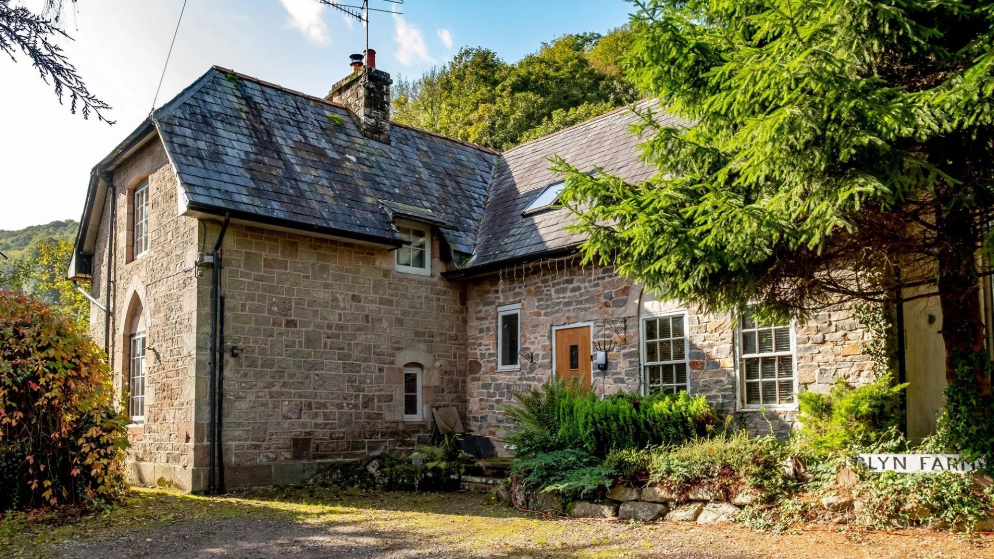 best-properties-splendid-houses-in-wales-for-sale-the-week